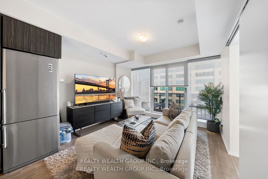 1 Bloor St E, unit 3412 for rent