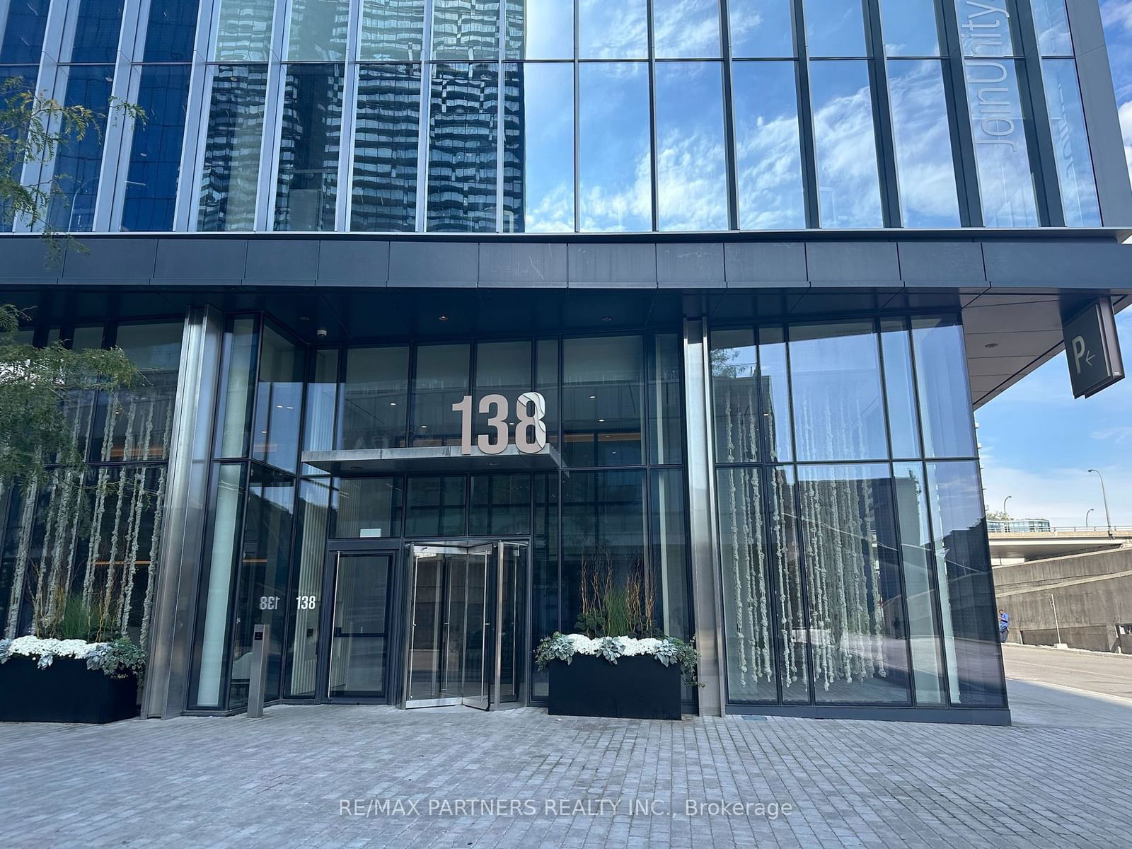 138 Downes St, unit 1209 for rent