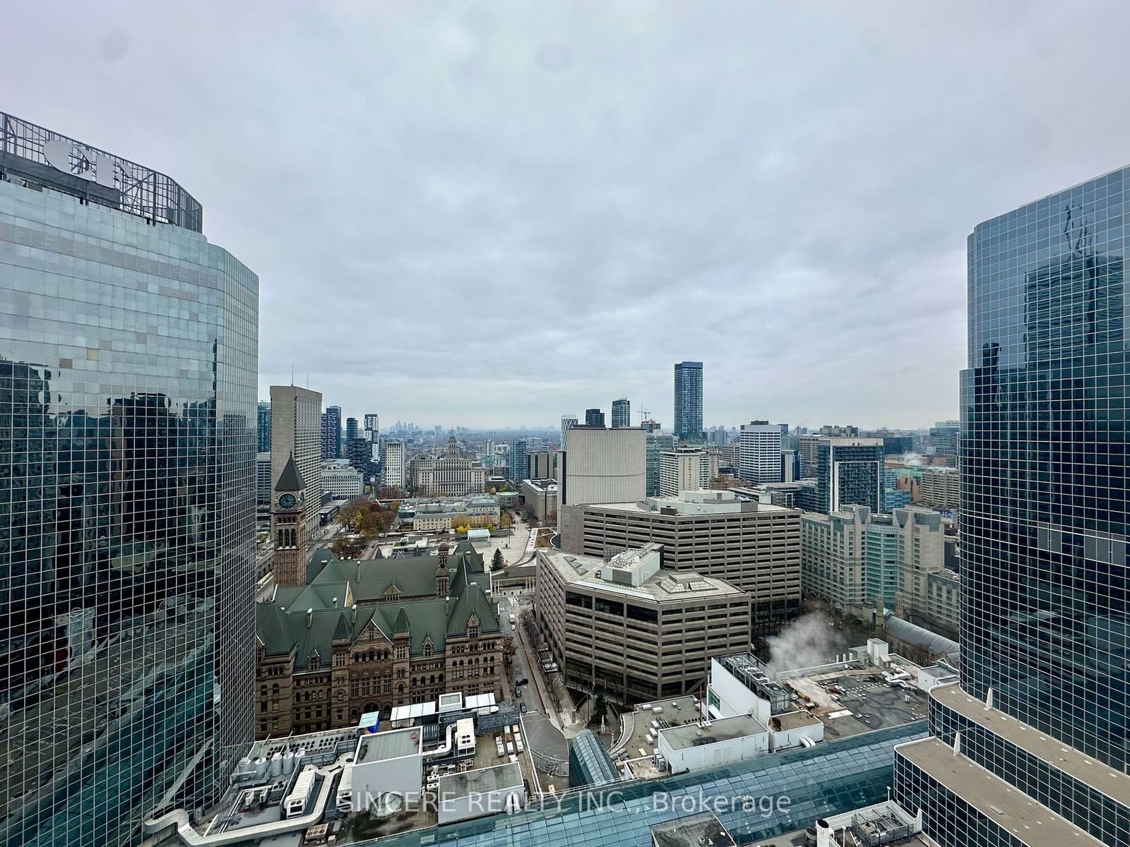 197 Yonge St, unit 3011 for rent