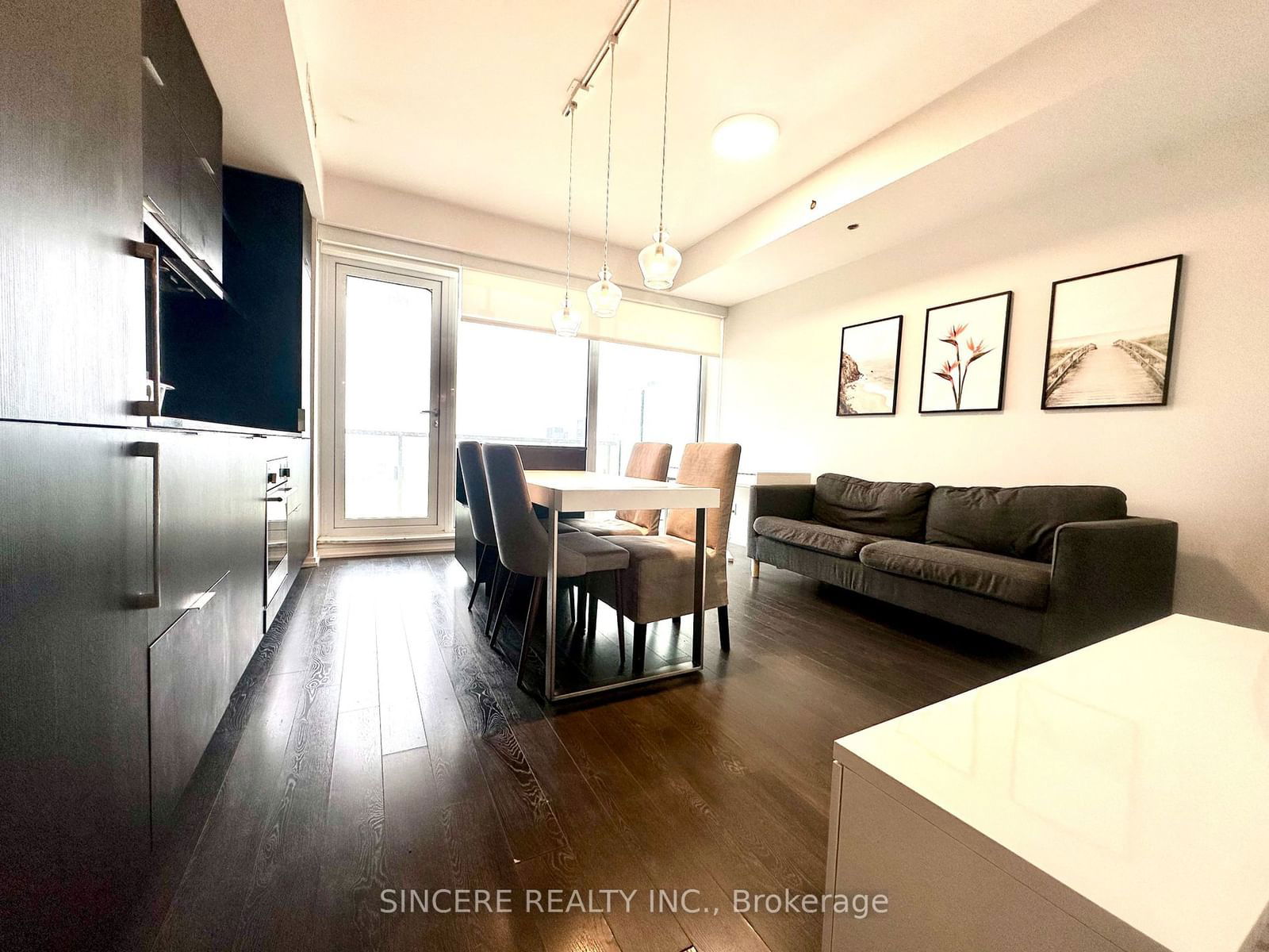 197 Yonge St, unit 3011 for rent