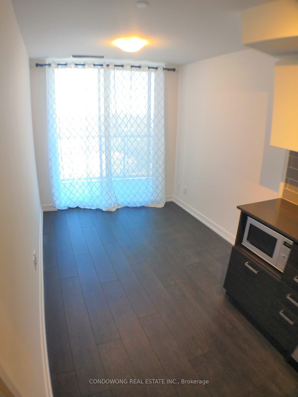 125 Redpath Ave E, unit 717 for rent