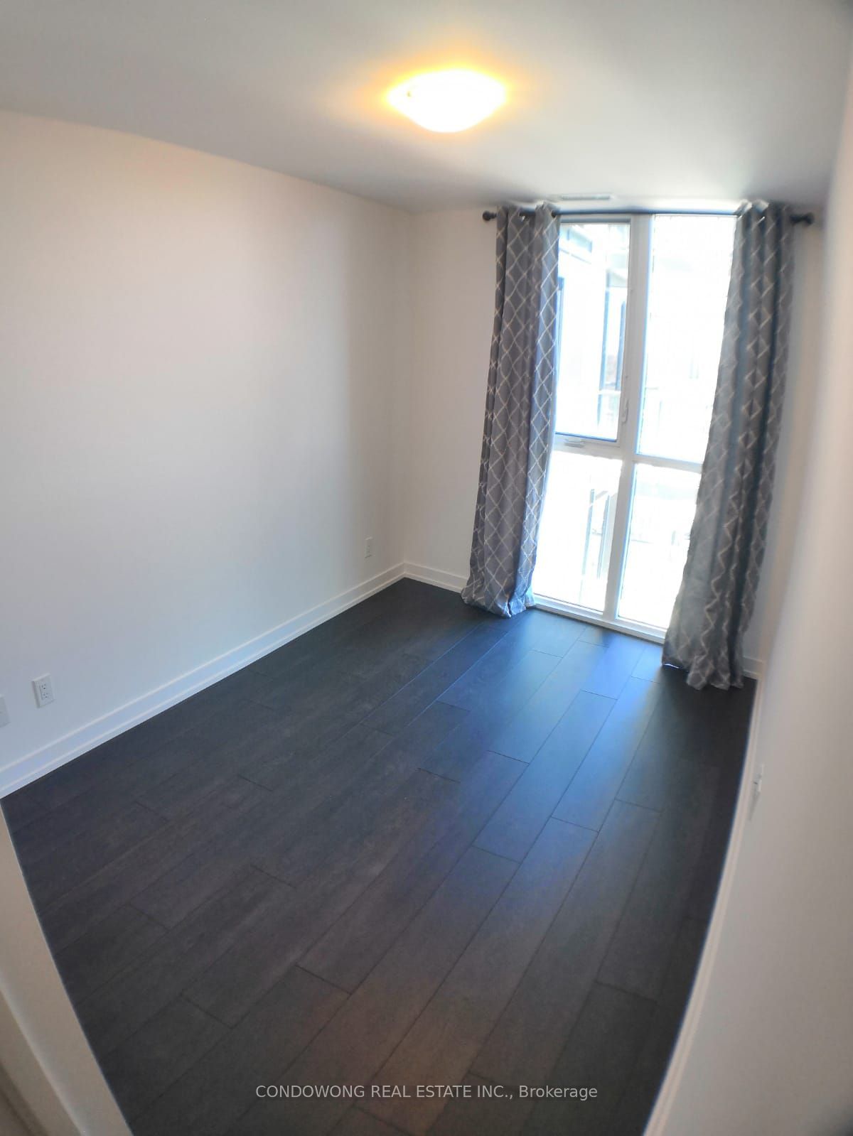 125 Redpath Ave E, unit 717 for rent