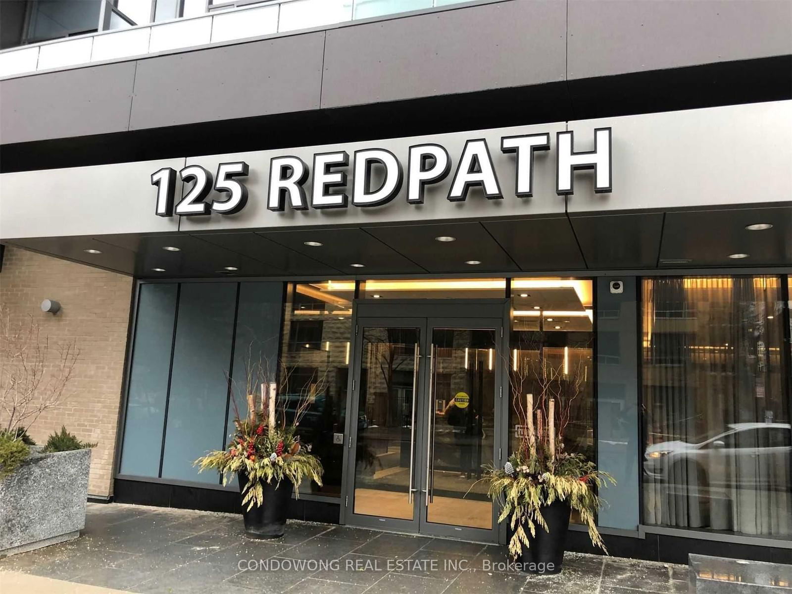 125 Redpath Ave E, unit 717 for rent