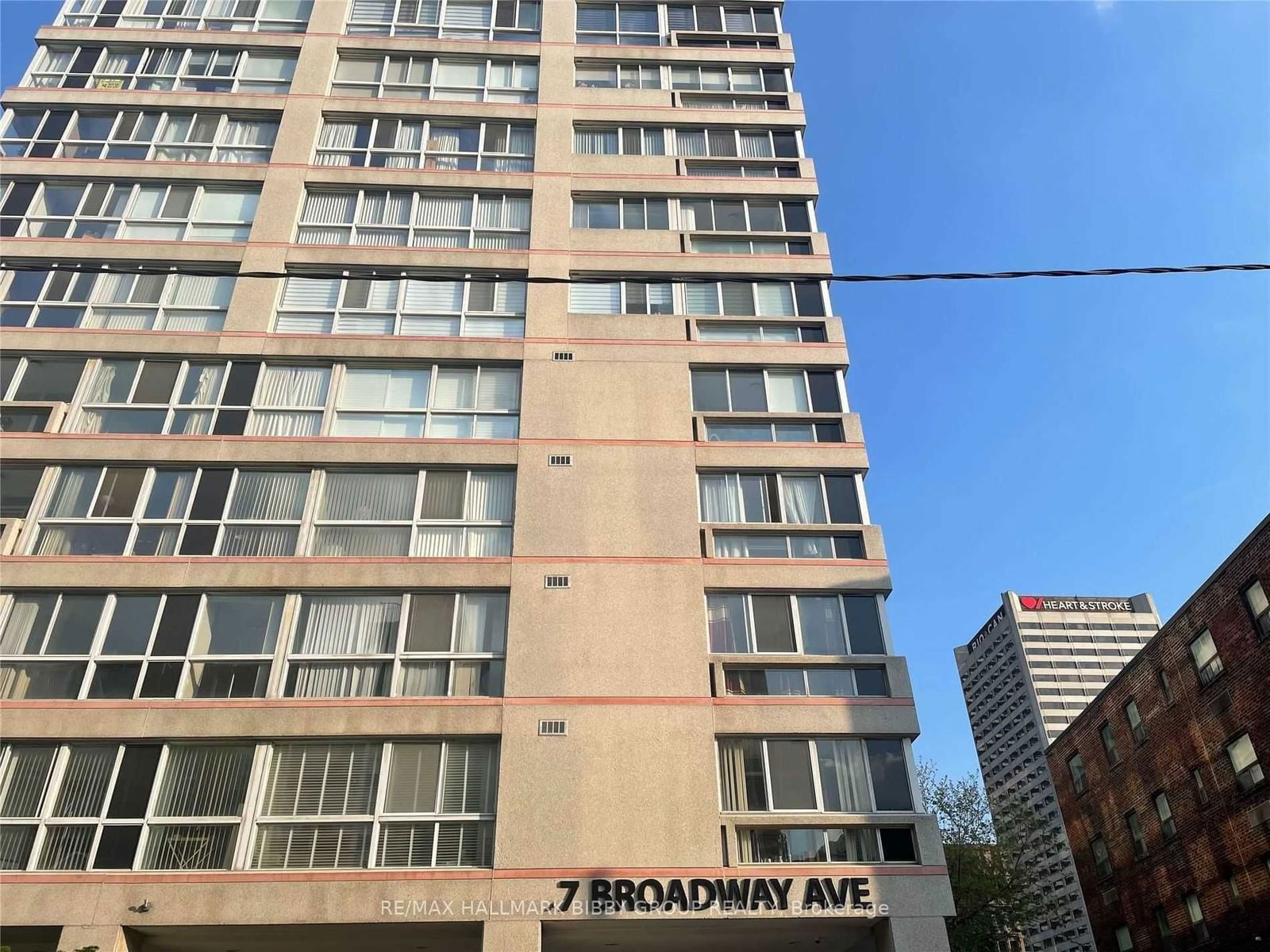 7 Broadway Ave, unit 412 for rent