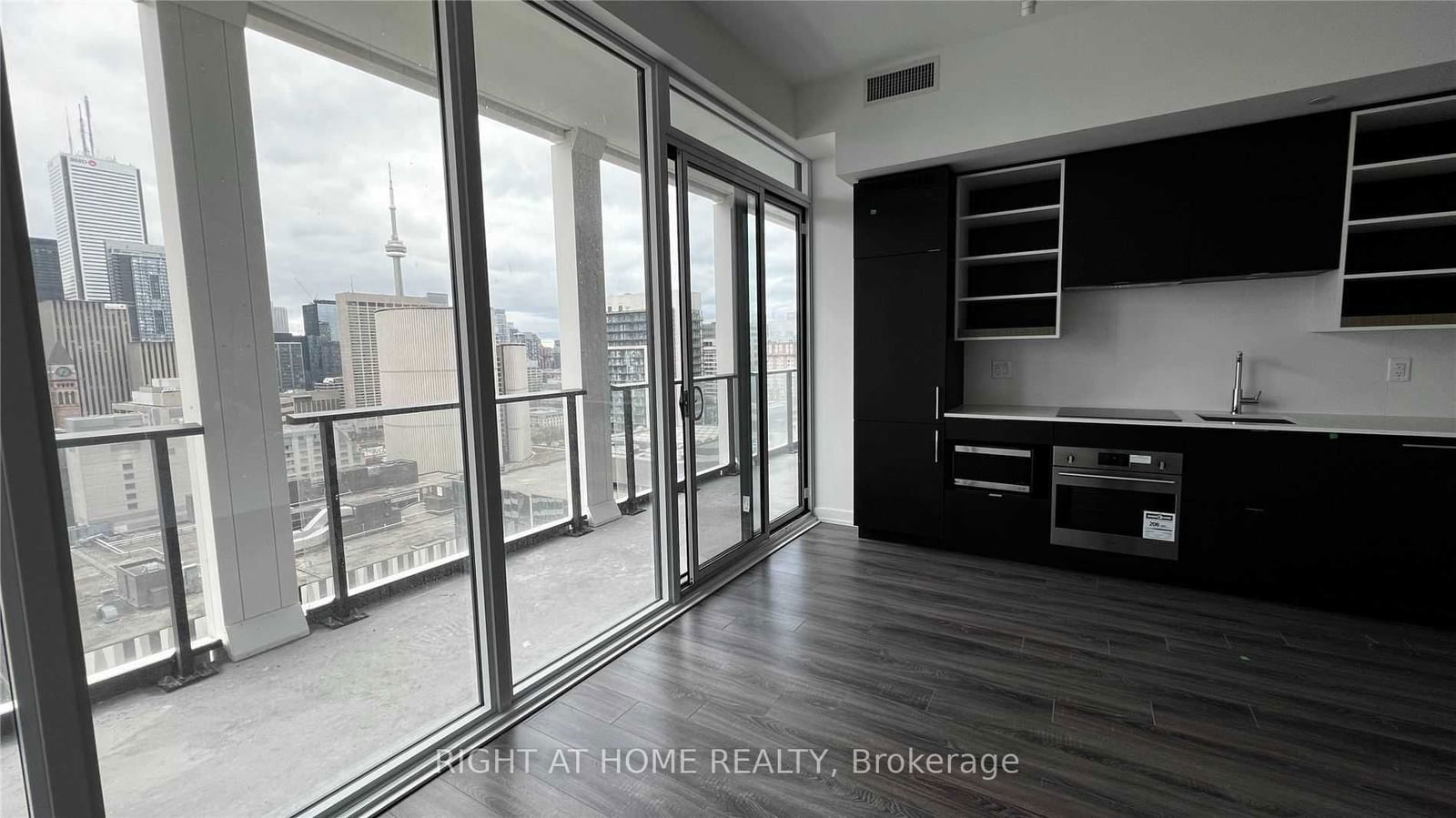 20 Edward St, unit 2110 for rent