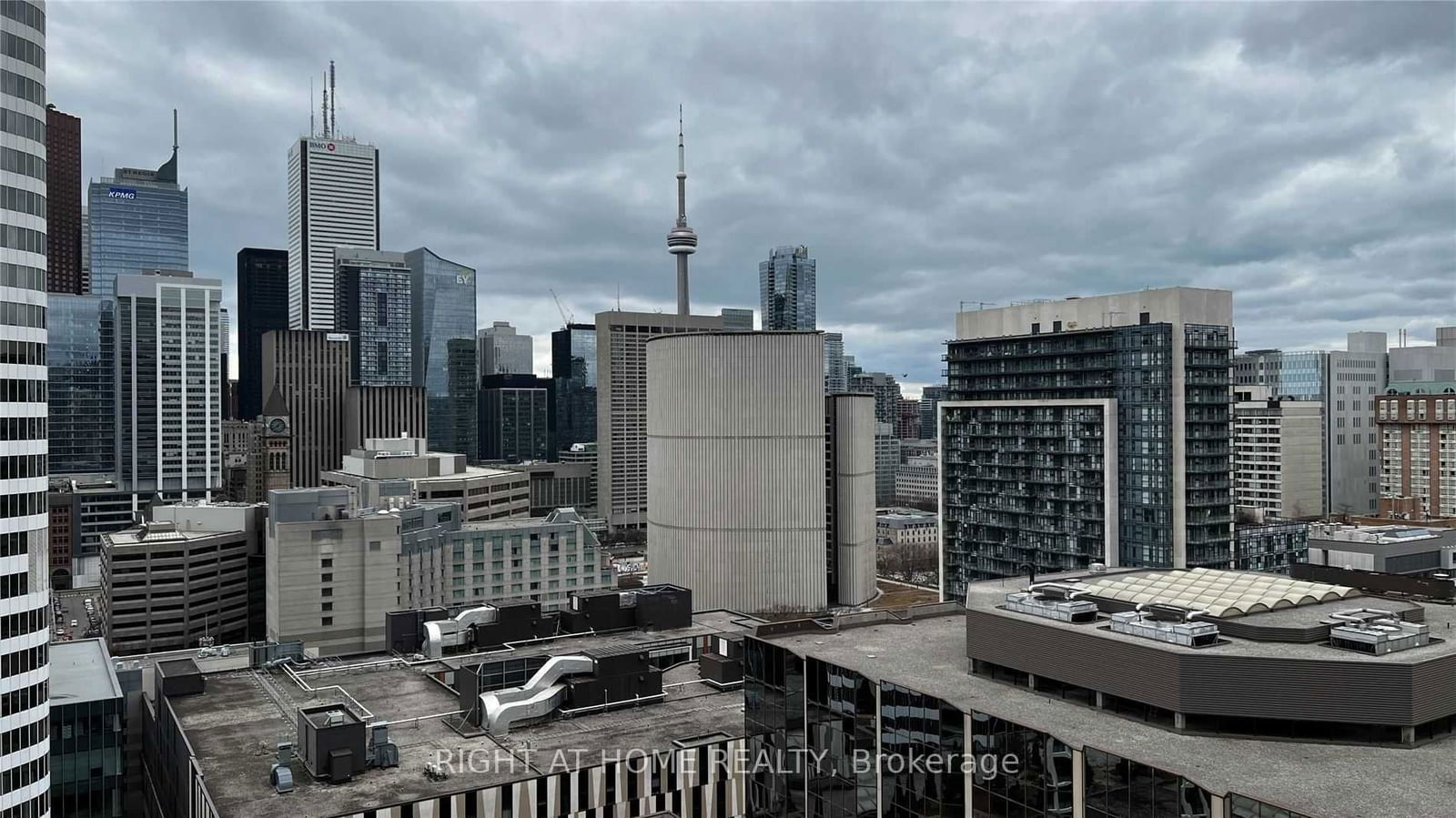 20 Edward St, unit 2110 for rent