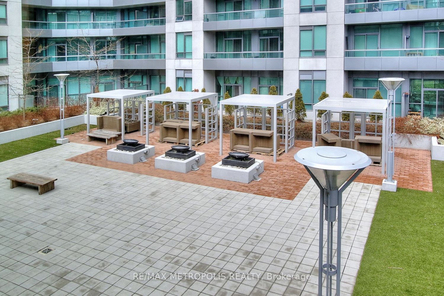 19 Grand Trunk Cres, unit PH09 for rent