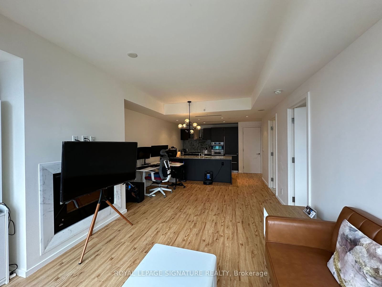 180 University Ave, unit 3104 for rent