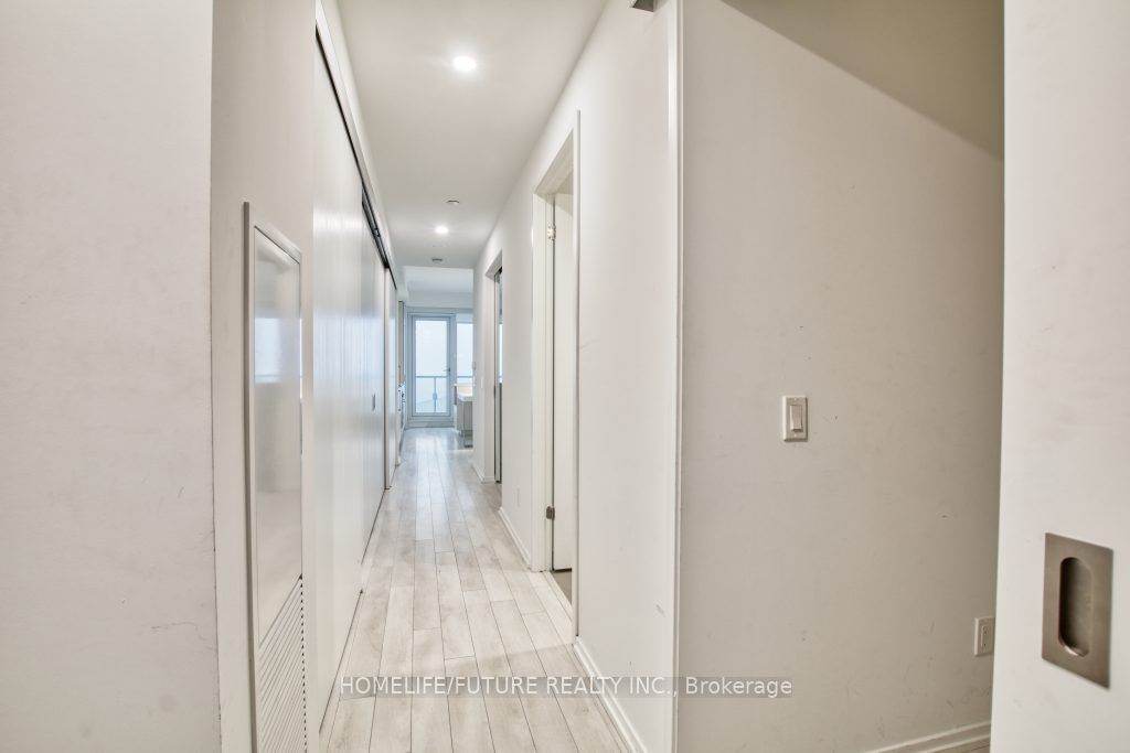 197 Yonge St, unit 3911 for rent