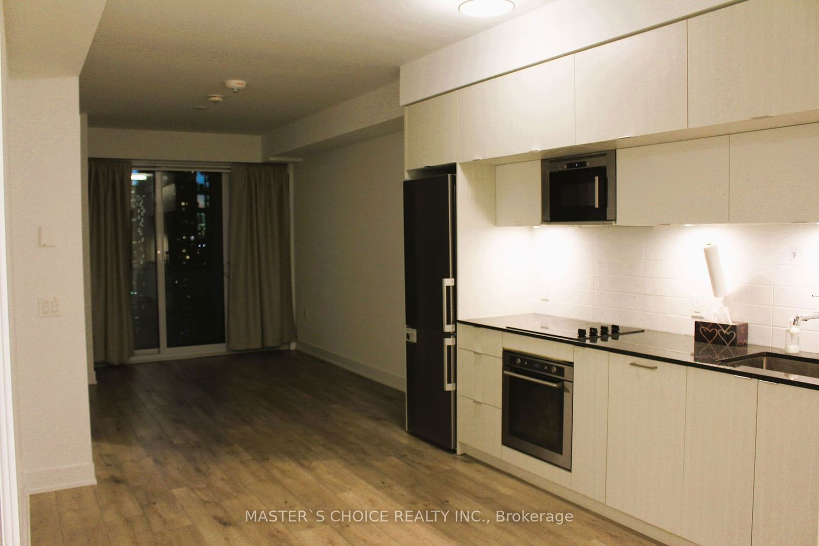 575 Bloor St E, unit 3009 for rent