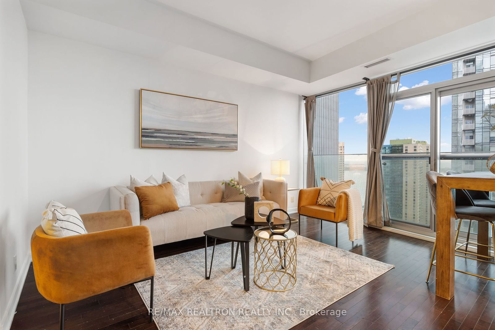 14 York St, unit 2704 for sale