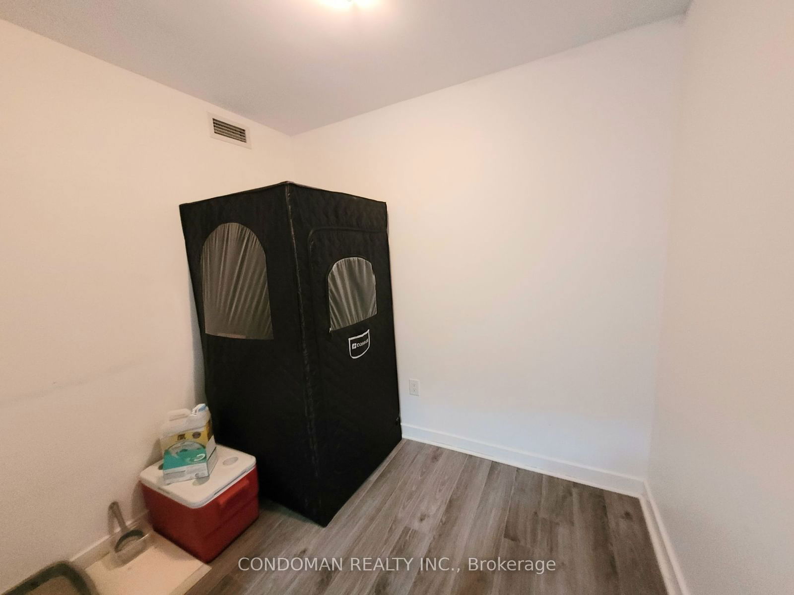 25 Telegram Mews, unit 5206 for rent