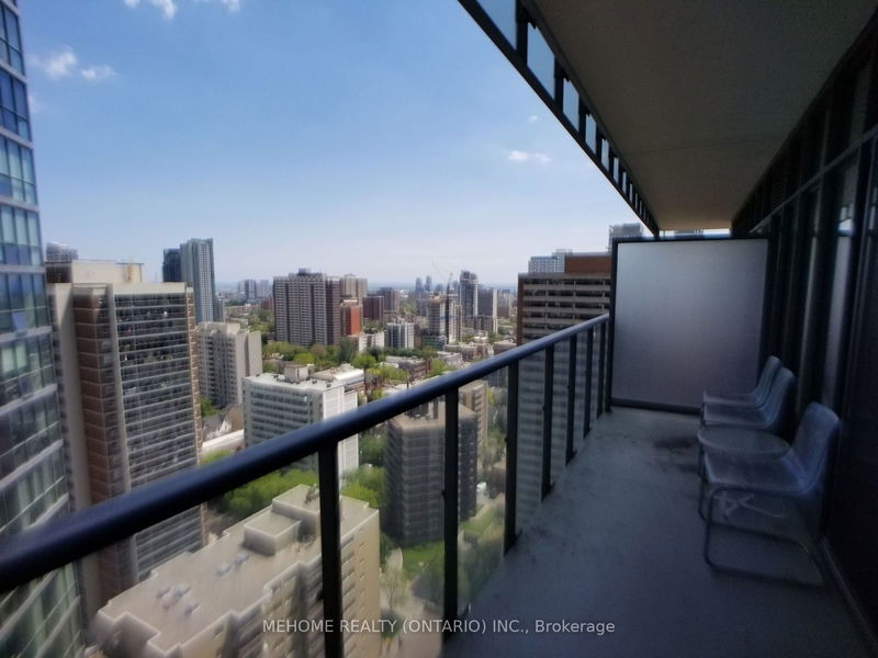 33 Charles St E, unit 2302 for rent