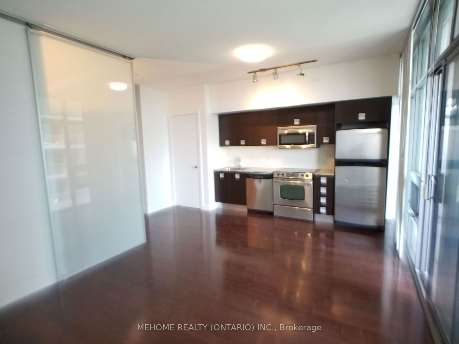 33 Charles St E, unit 2302 for rent