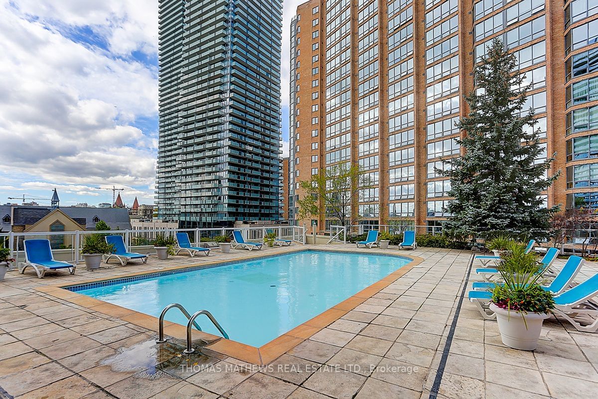 44 St Joseph St, unit 1012 for rent