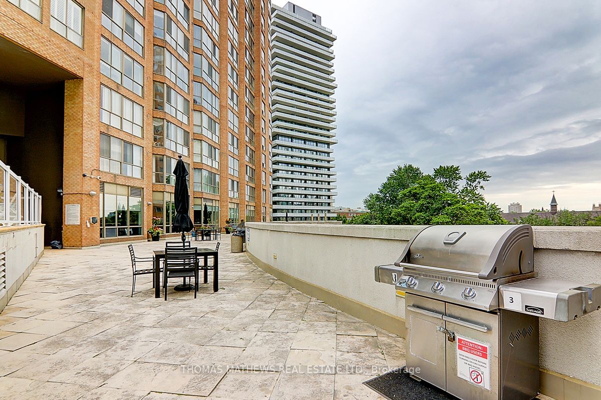 44 St Joseph St, unit 1012 for rent