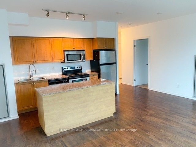 215 Fort York Blvd, unit 209 for rent