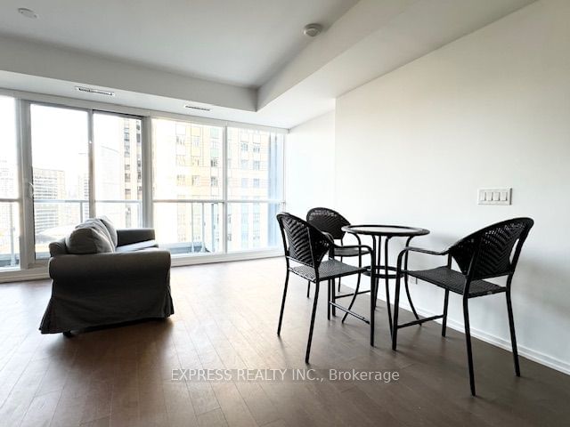 70 Temperance St, unit 1802 for rent