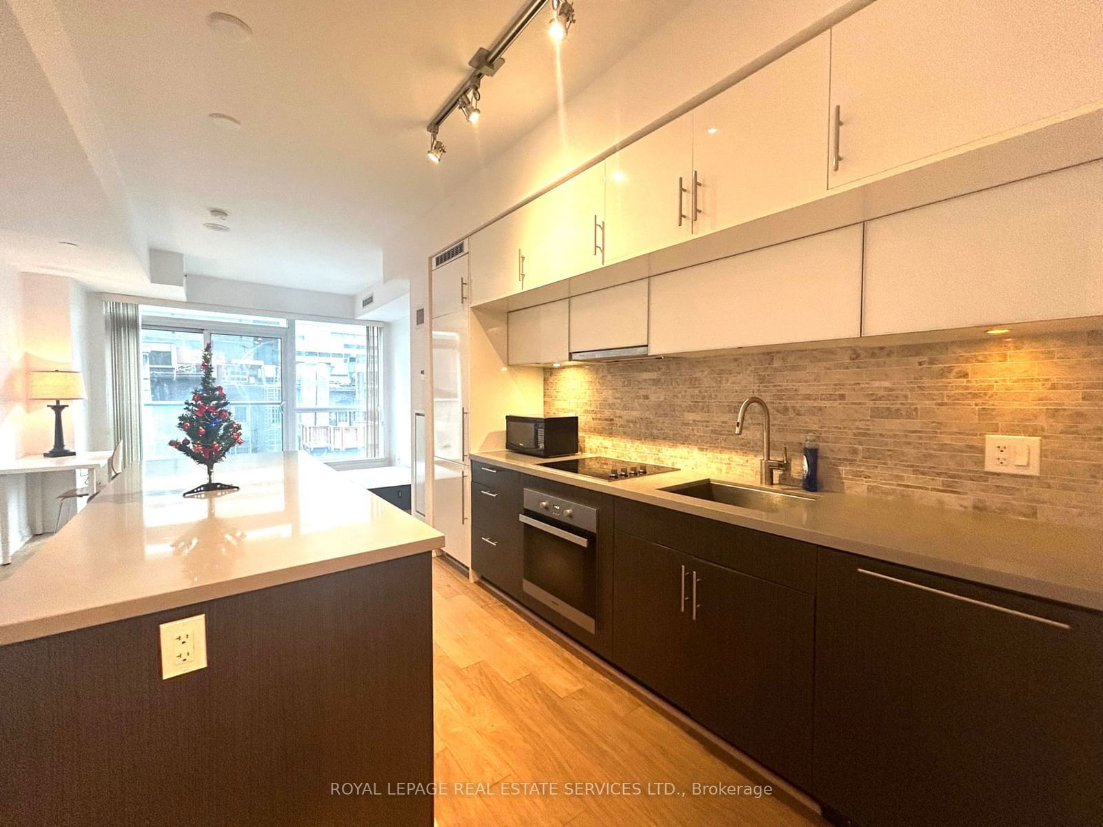 8 Mercer St, unit 326 for rent