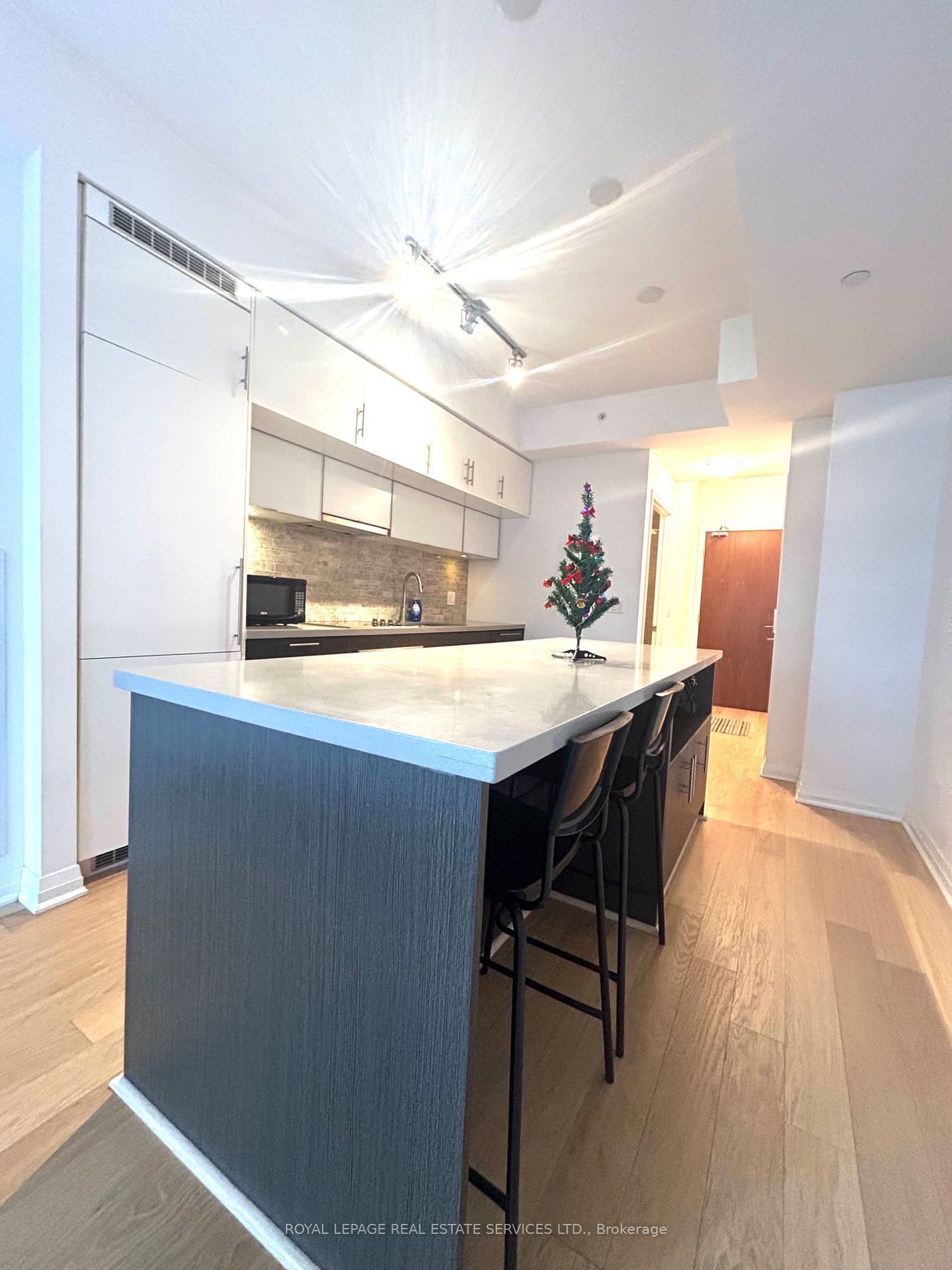 8 Mercer St, unit 326 for rent