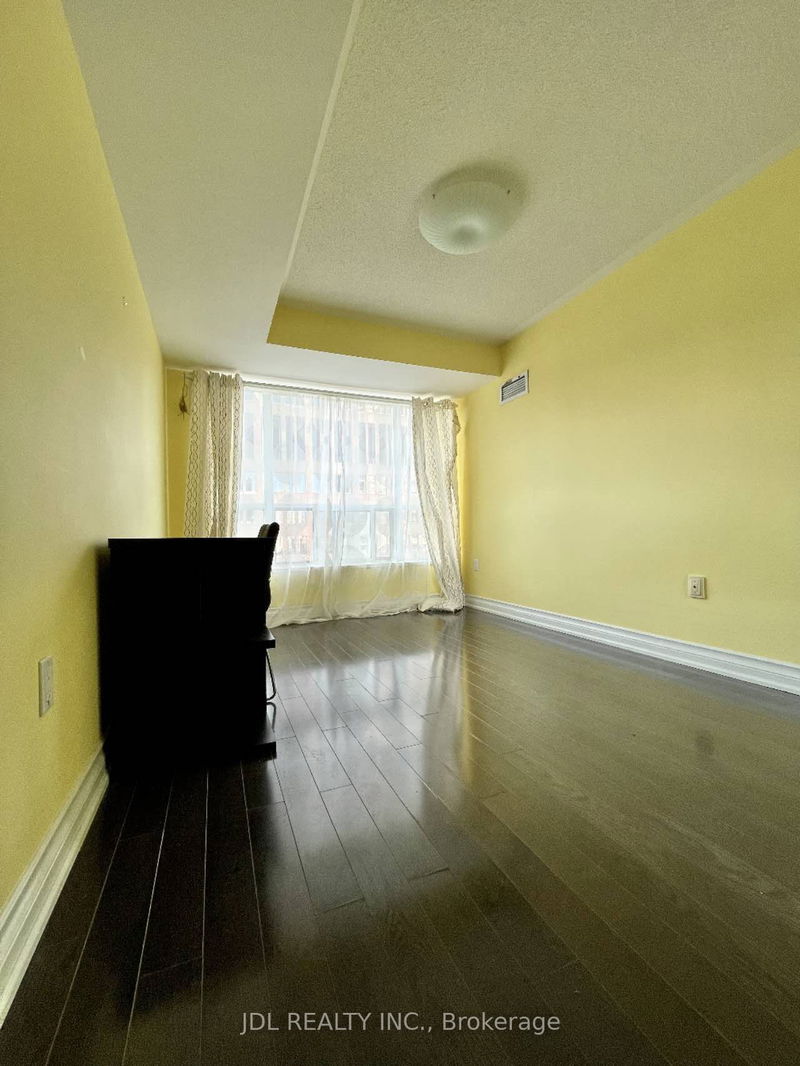 889 Bay St, unit 1206-C for rent