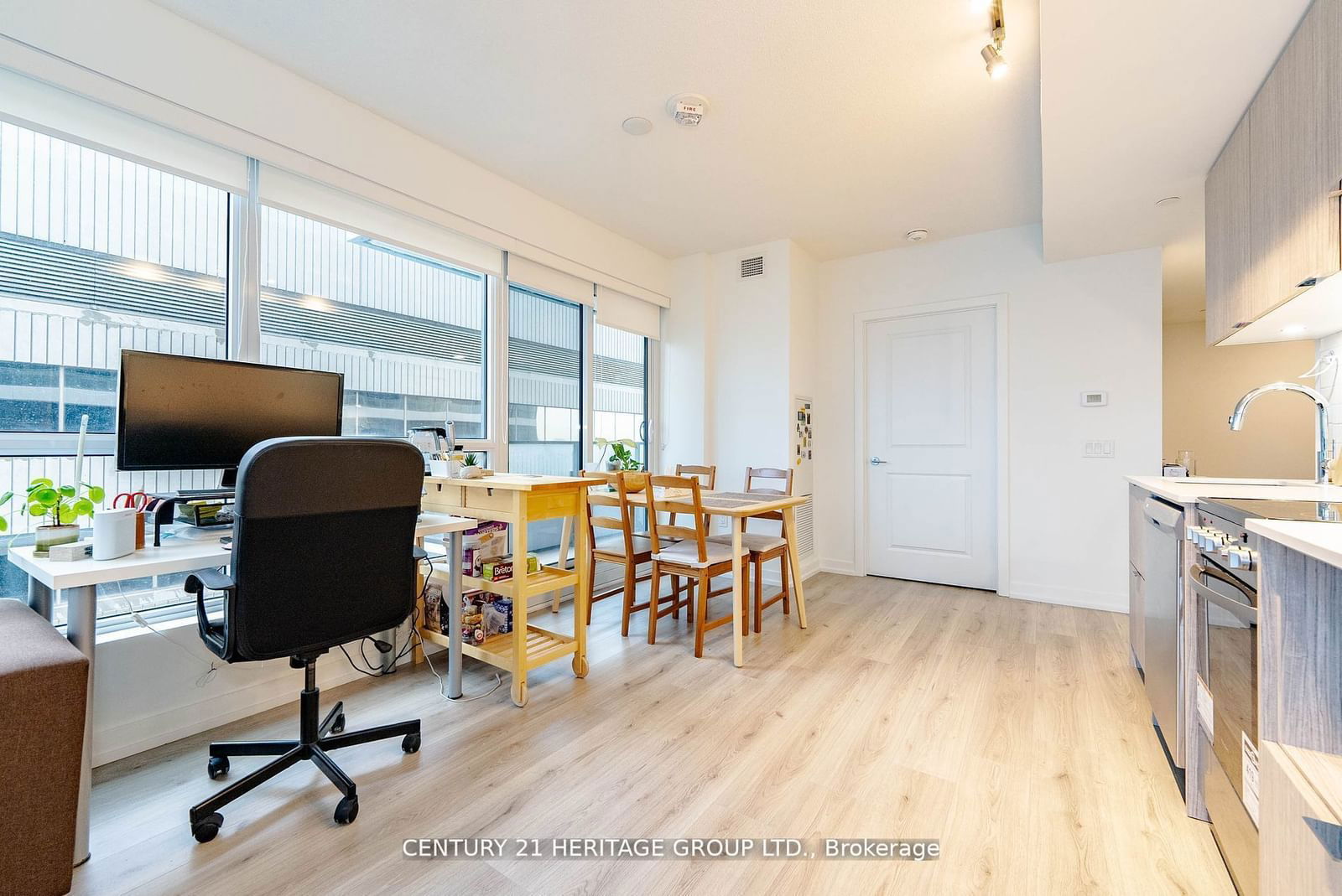 395 Bloor St E, unit 2102 for rent