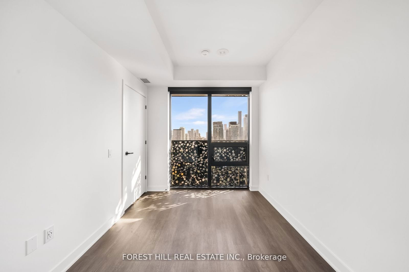 55 Charles St E, unit 2505 for rent