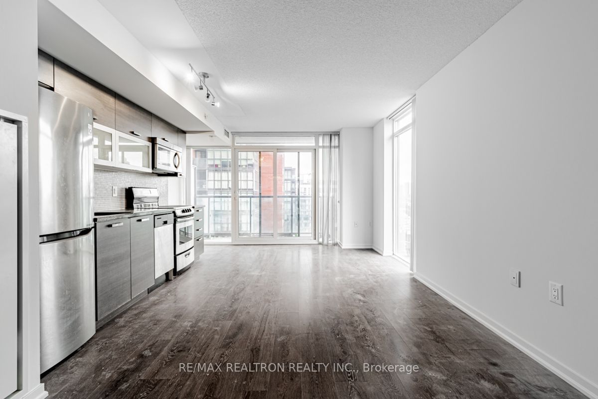 36 Lisgar St E, unit 1015E for rent