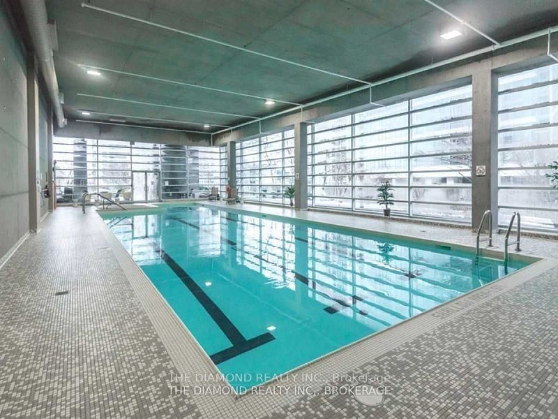 81 Navy Wharf Crt, unit 1612 for rent