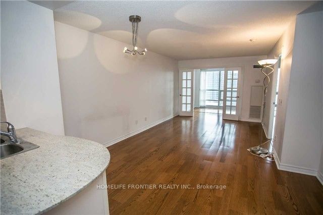 763 Bay St, unit 3004 for rent