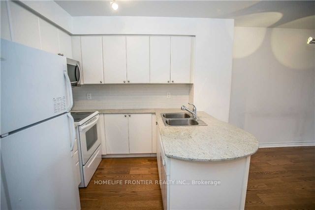 763 Bay St, unit 3004 for rent