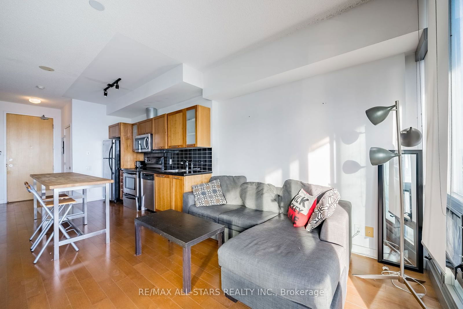 33 Mill St, unit 2105 for sale