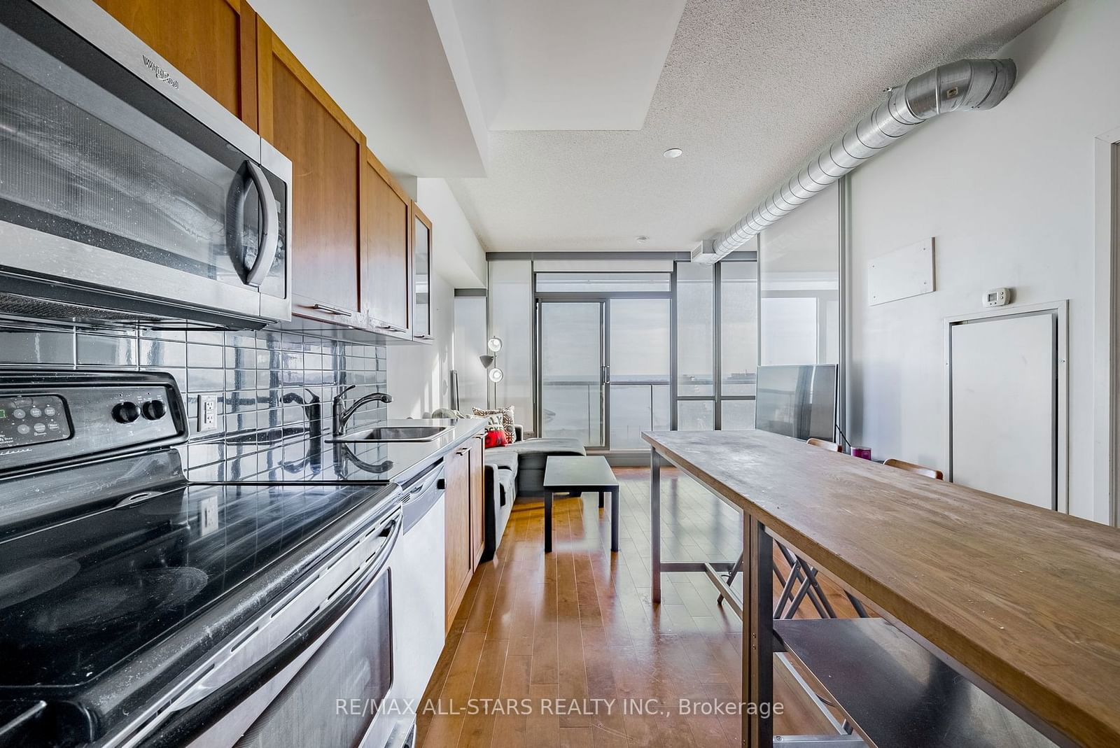 33 Mill St, unit 2105 for sale