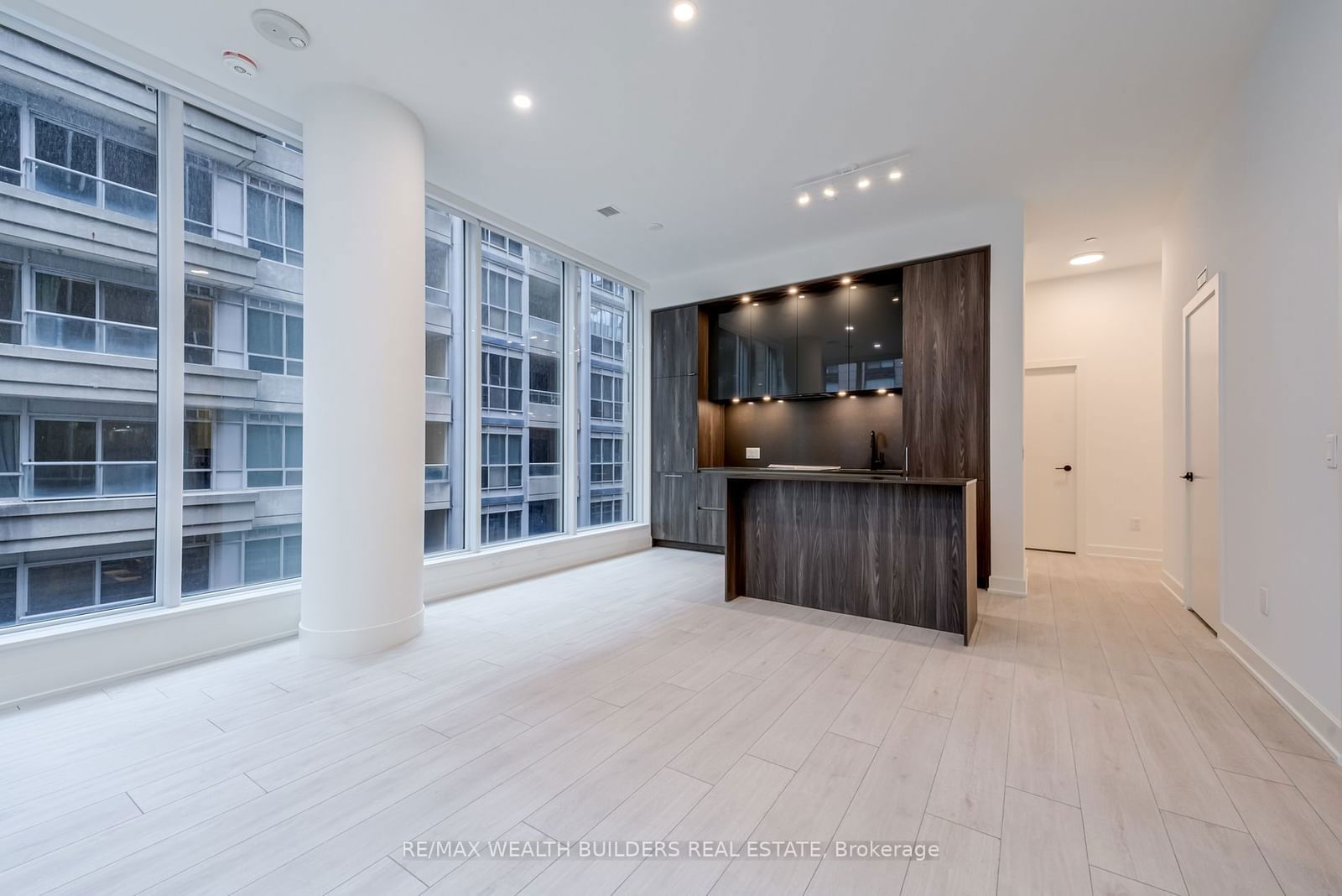 15 Mercer St, unit 822 for rent