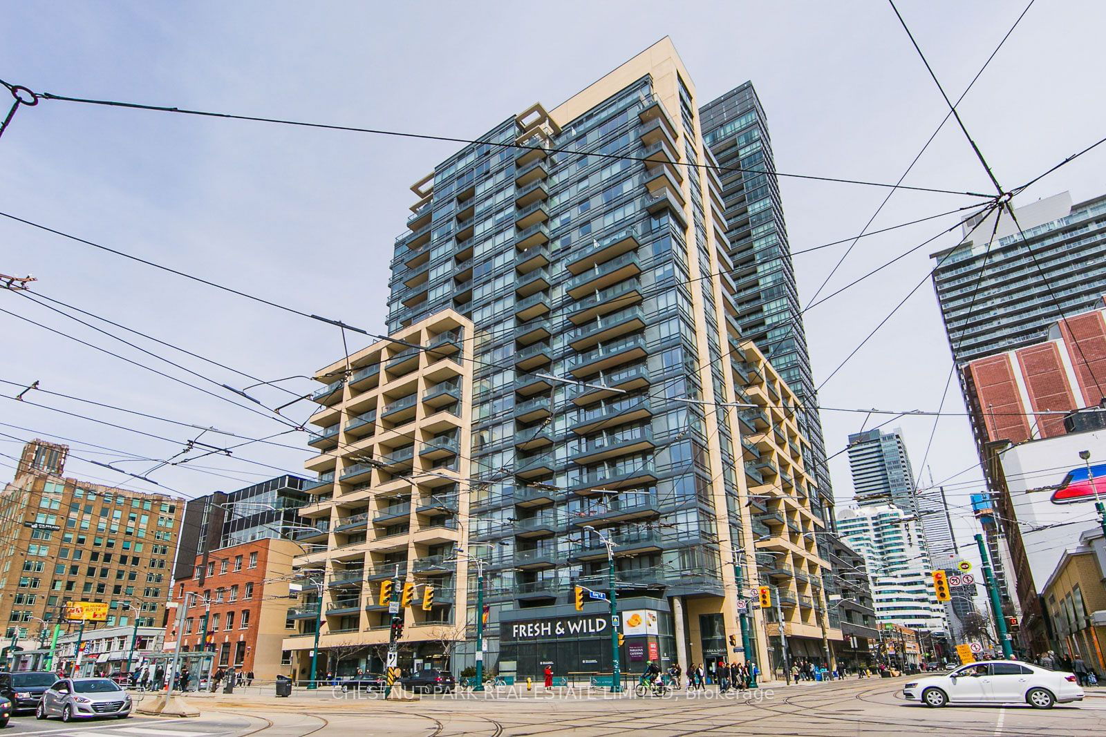 438 King St W, unit 417 for rent