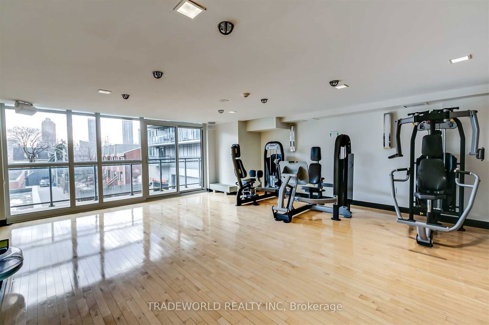 775 King St W, unit 513 for rent