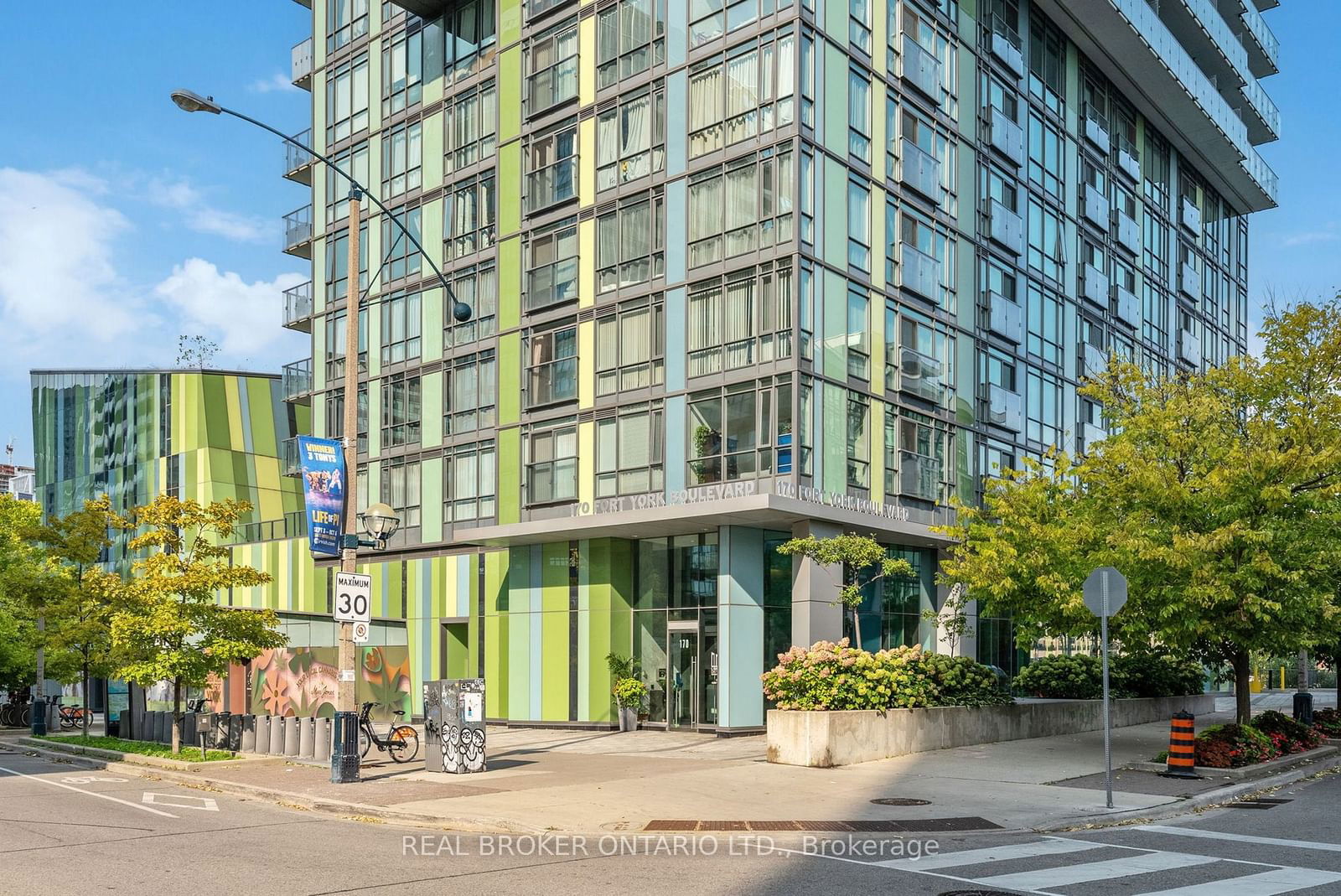 170 Fort York Blvd, unit 303 for sale