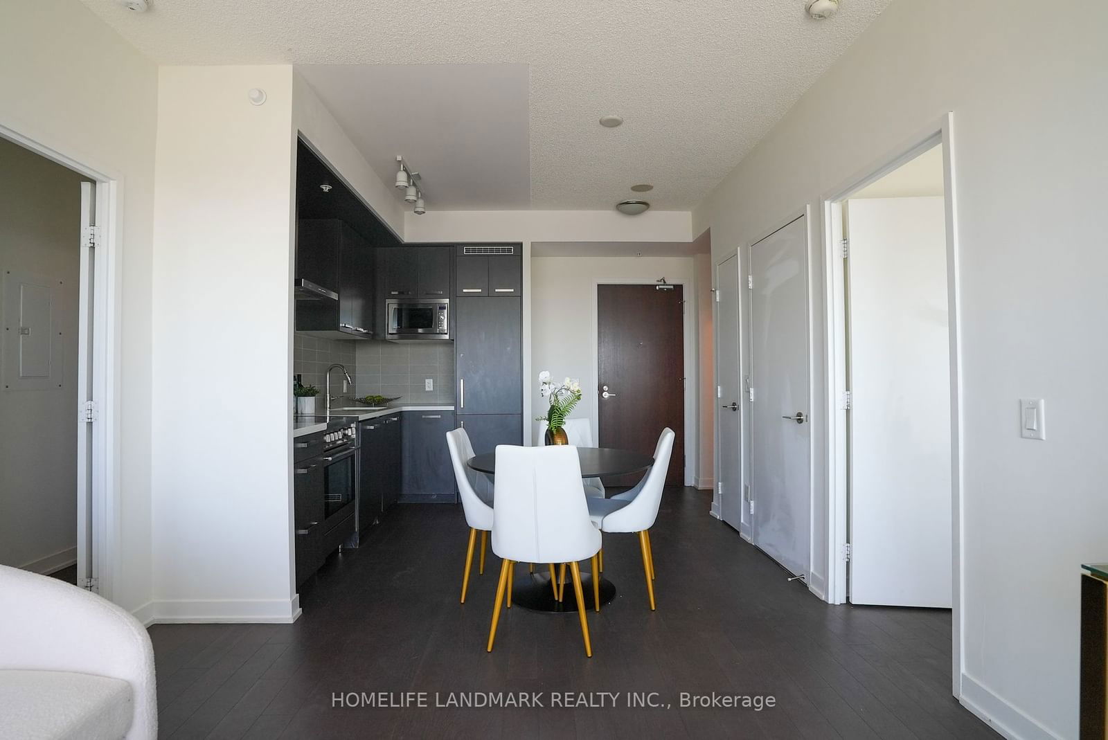 120 Bayview Ave, unit 1204 for rent