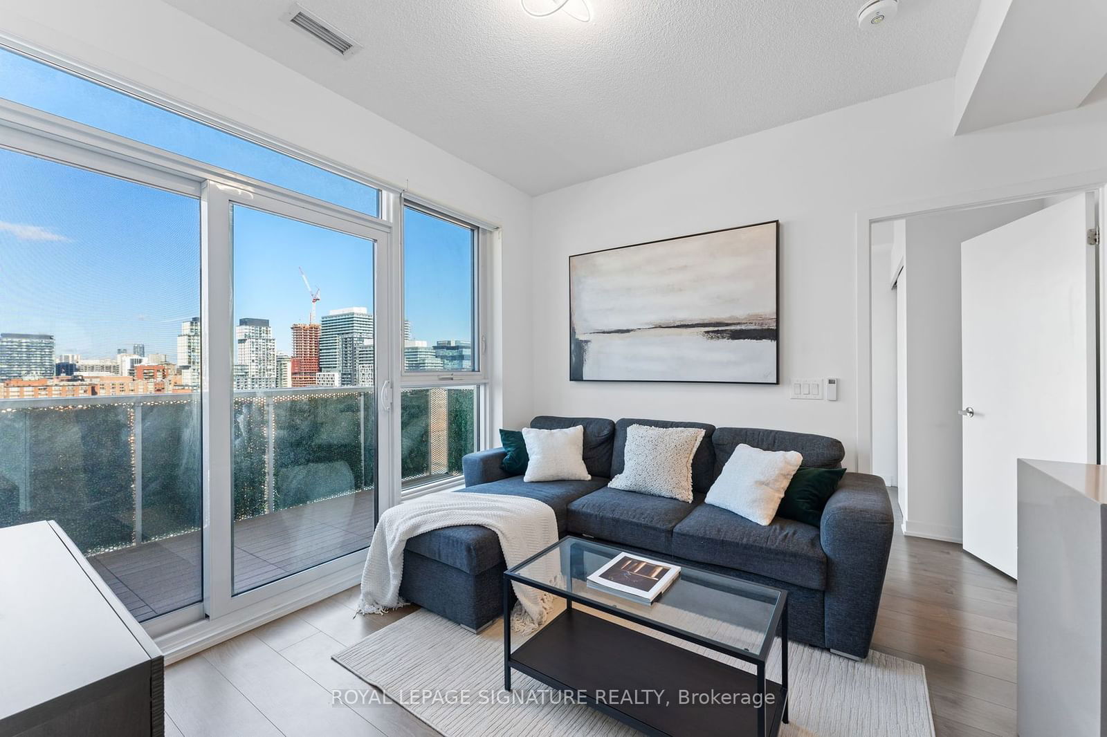 20 Richardson St, unit 1018 for sale