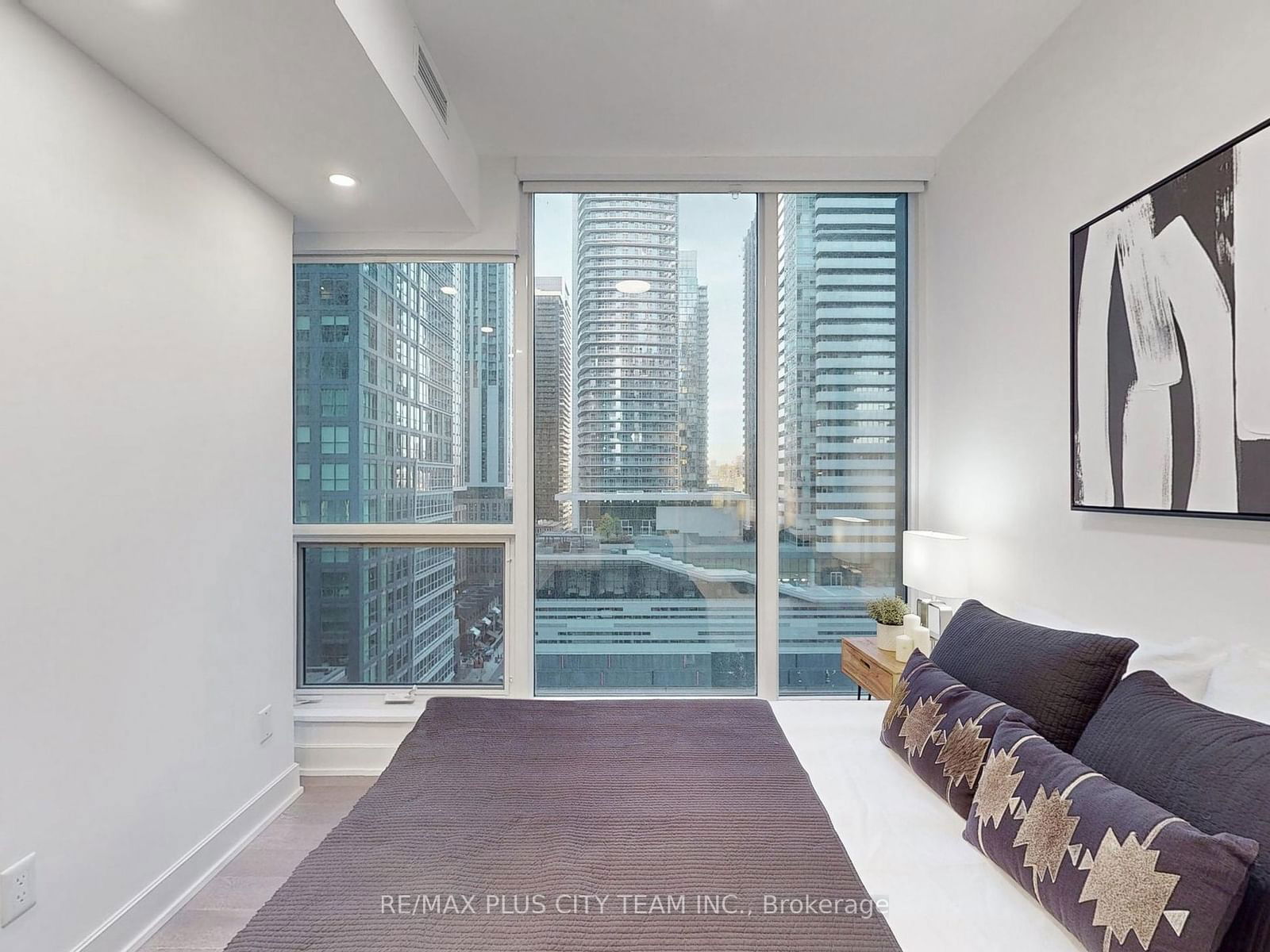 15 Mercer St, unit 1204 for sale