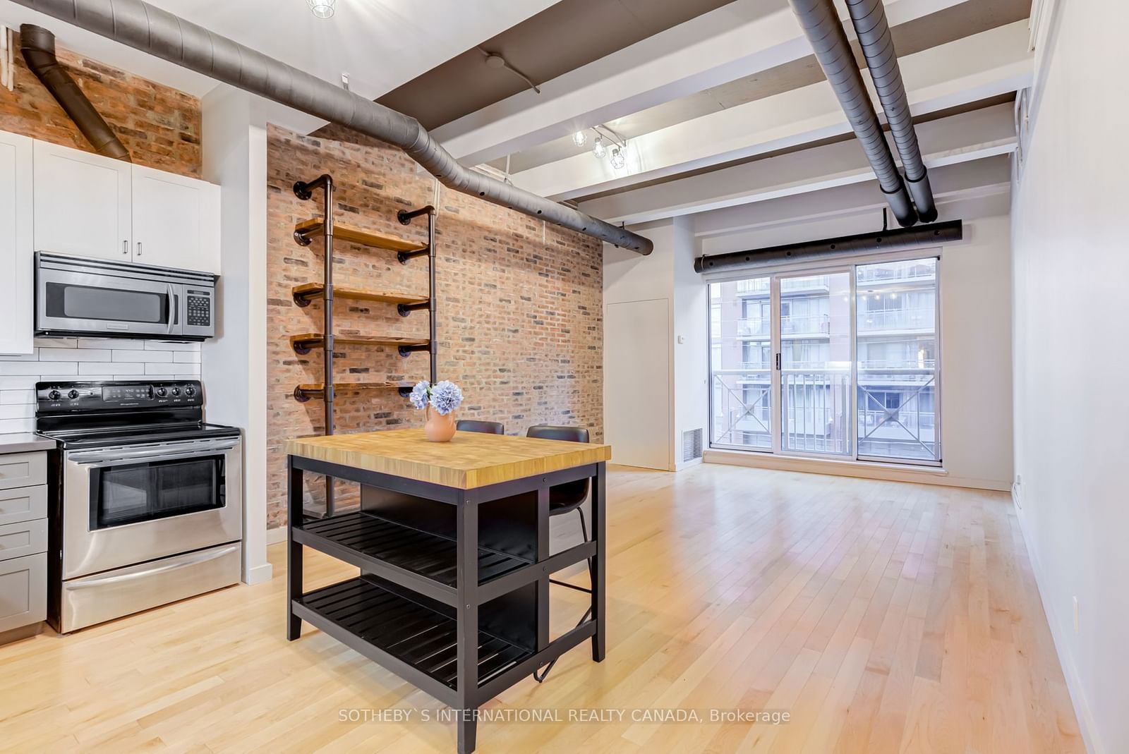 766 King St W, unit 303 for rent