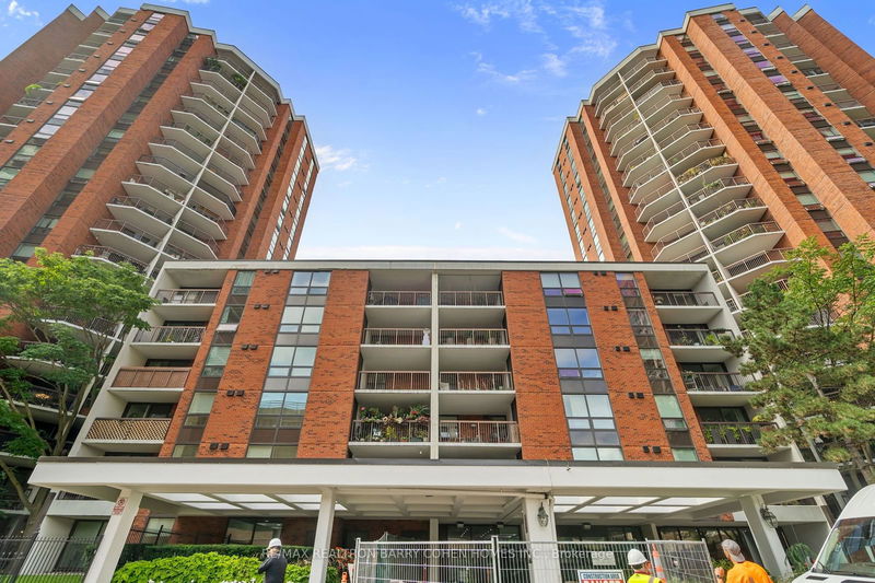 77 Maitland Pl, unit Ph2 for sale