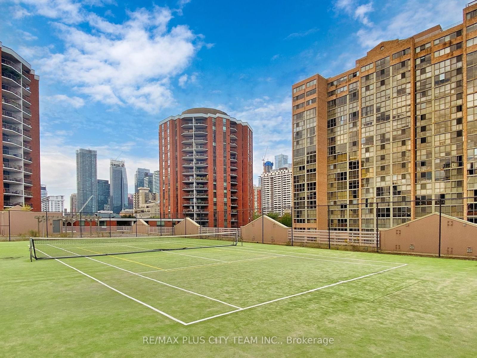 L’Esprit Residences, Downtown, Toronto