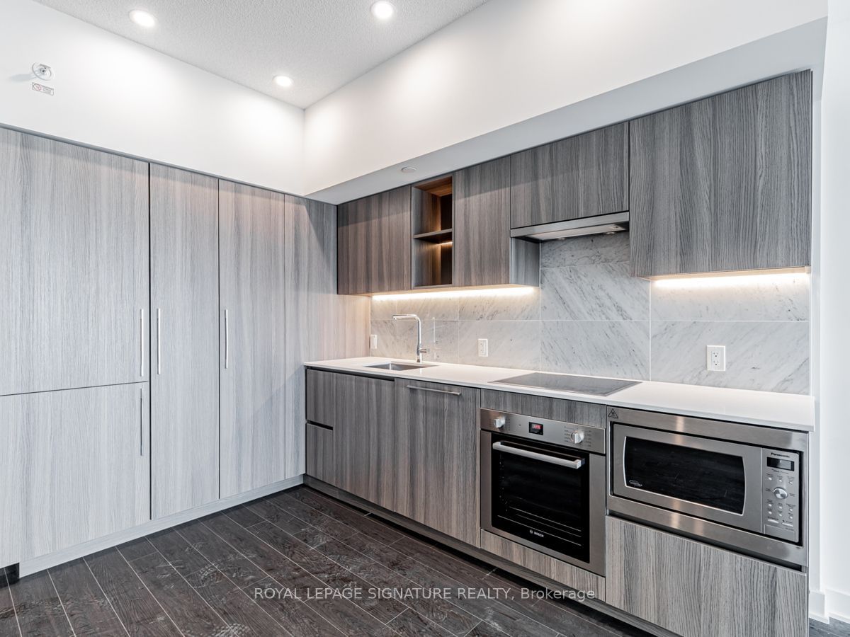 19 Bathurst St, unit 2608 for rent