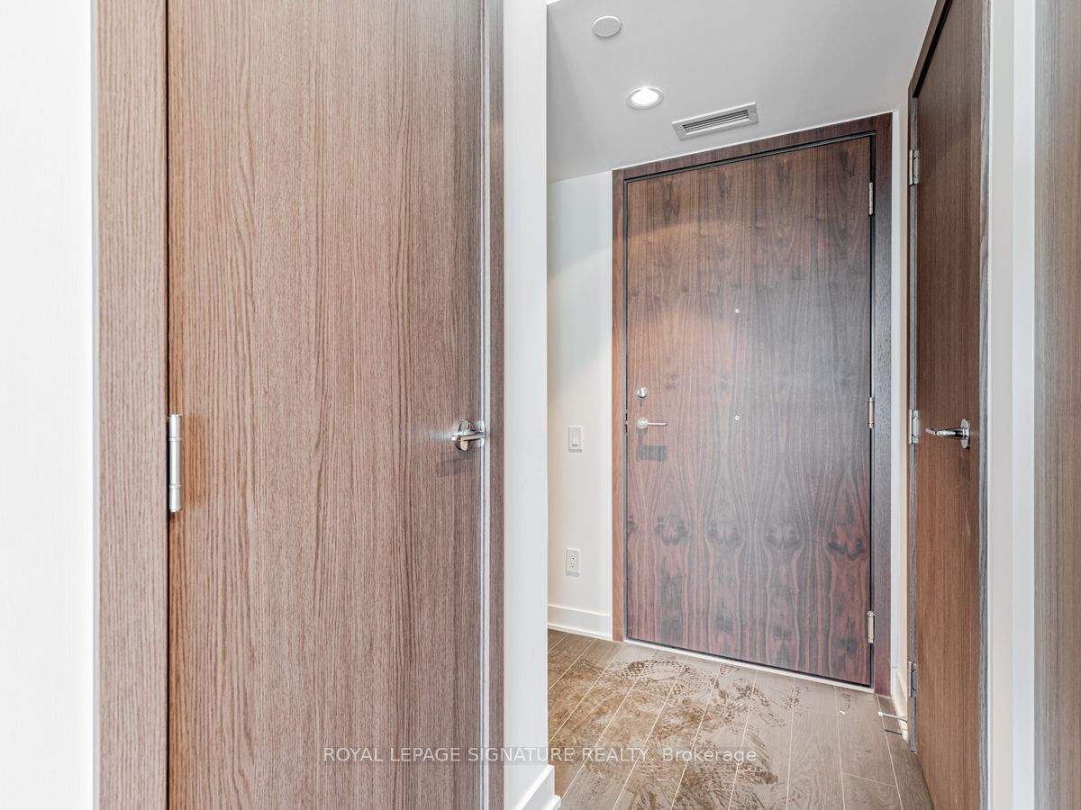 19 Bathurst St, unit 2608 for rent