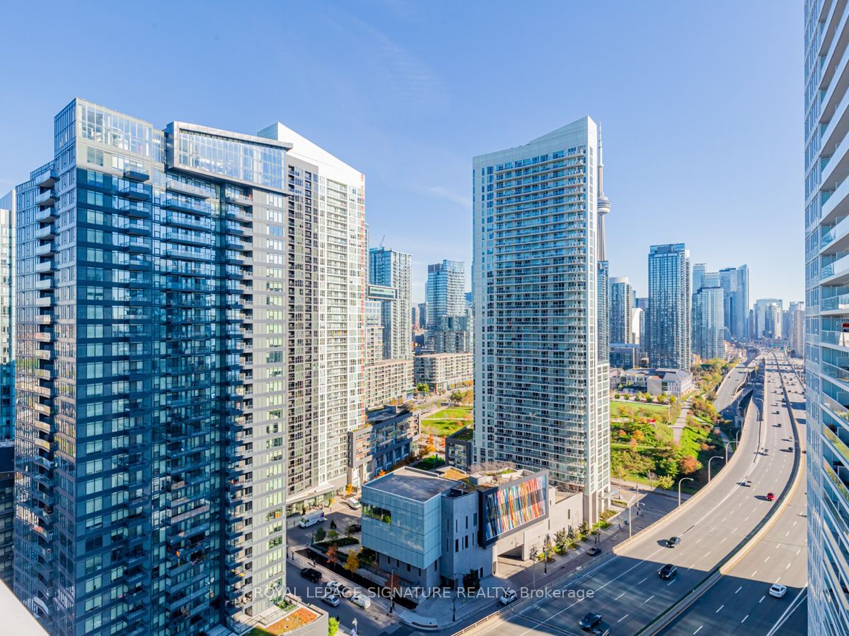 19 Bathurst St, unit 2608 for rent