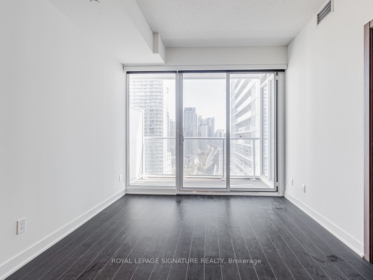 19 Bathurst St, unit 2608 for rent