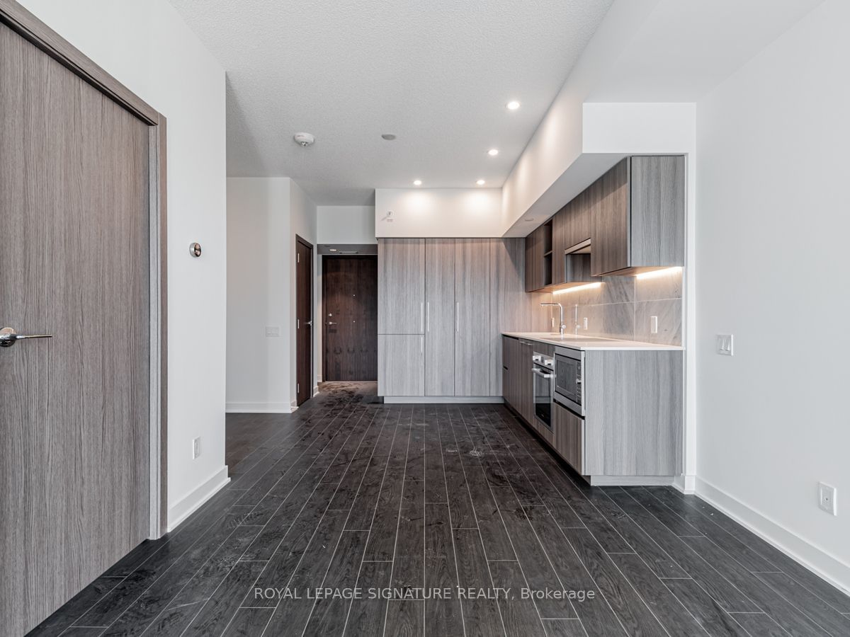 19 Bathurst St, unit 2608 for rent