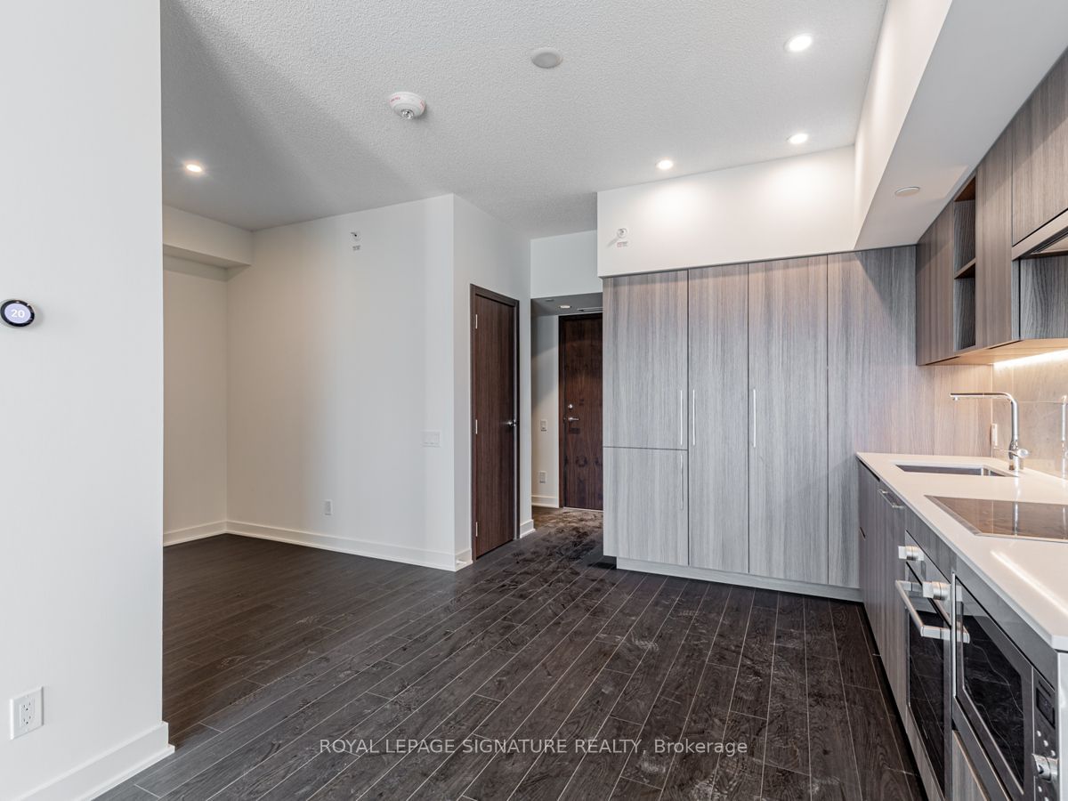 19 Bathurst St, unit 2608 for rent