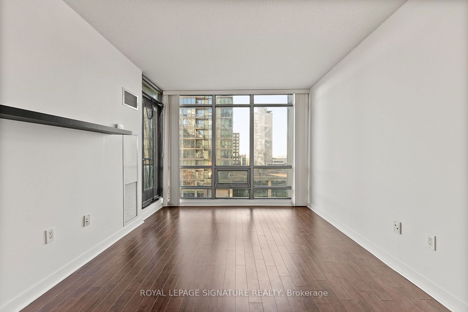 3 Navy Wharf Crt, unit 610 for rent